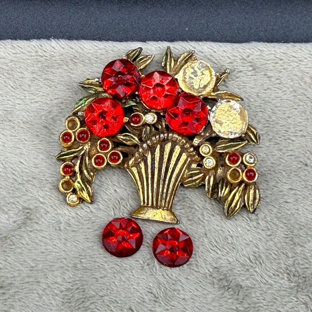 Vintage Rhinestone Brooch Flower Basket Gold Tone Flower READ